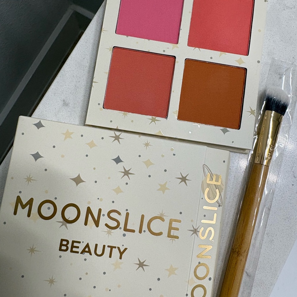 Moonslice Blush Palette and Tarte Brush 🆕